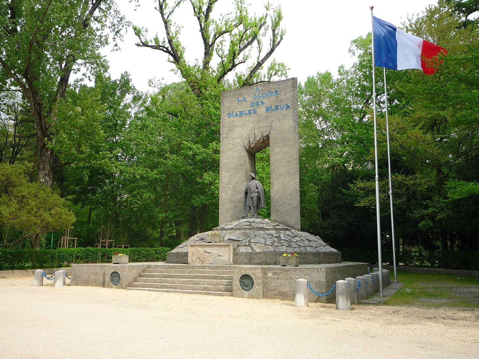 Monument des Diables bleus dans le parc Paul-Mistral à Grenoble, inauguré en 1936